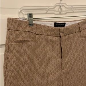 Patterned ankle pants